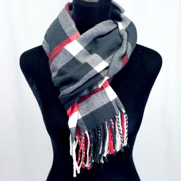 Scottish Cashmere Scarf Made In Scotland Classic Trendy Winter Gear - Picture 1 of 8